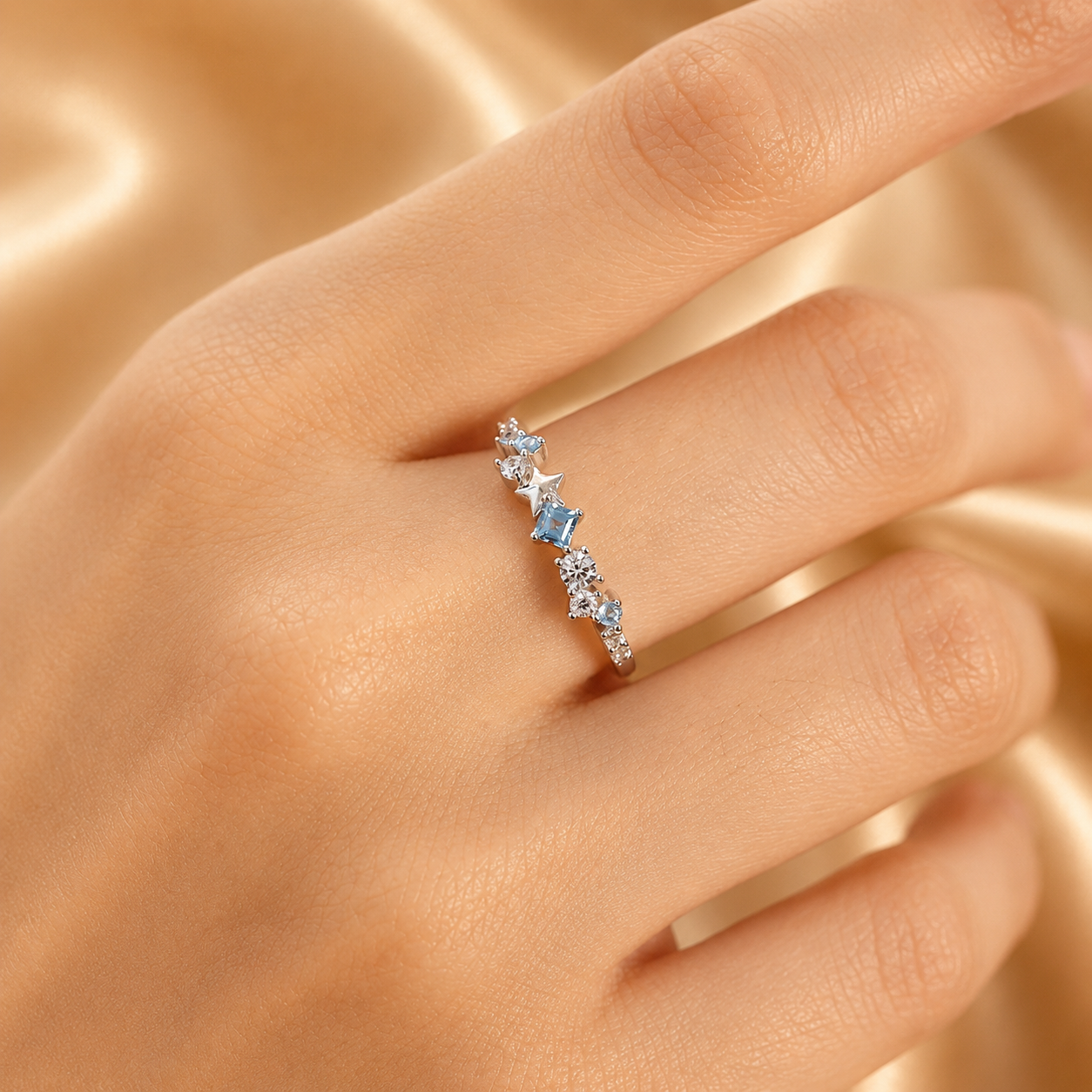 Star Inlaid Zircon Ring